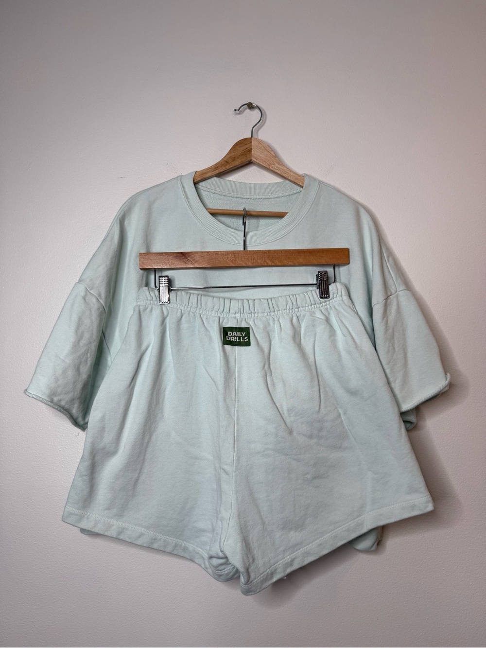 Daily Drills Set Sweat Shorts & Short Sleeve Crew size xs/small in surf blue - Picture 1 of 9